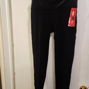 Spanx NWT Black Velvet Leggings - Size XL.